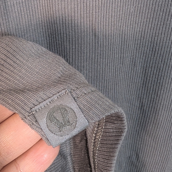 Lululemon Gray Rover Hold On Tight Ribbed Long Sleeve Tee Shirt Size 12 - Picture 3 of 13
